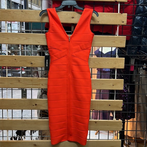 NWT,Bebe Classic Bandage V-Neck Midi Dress,cherry - Picture 6 of 17